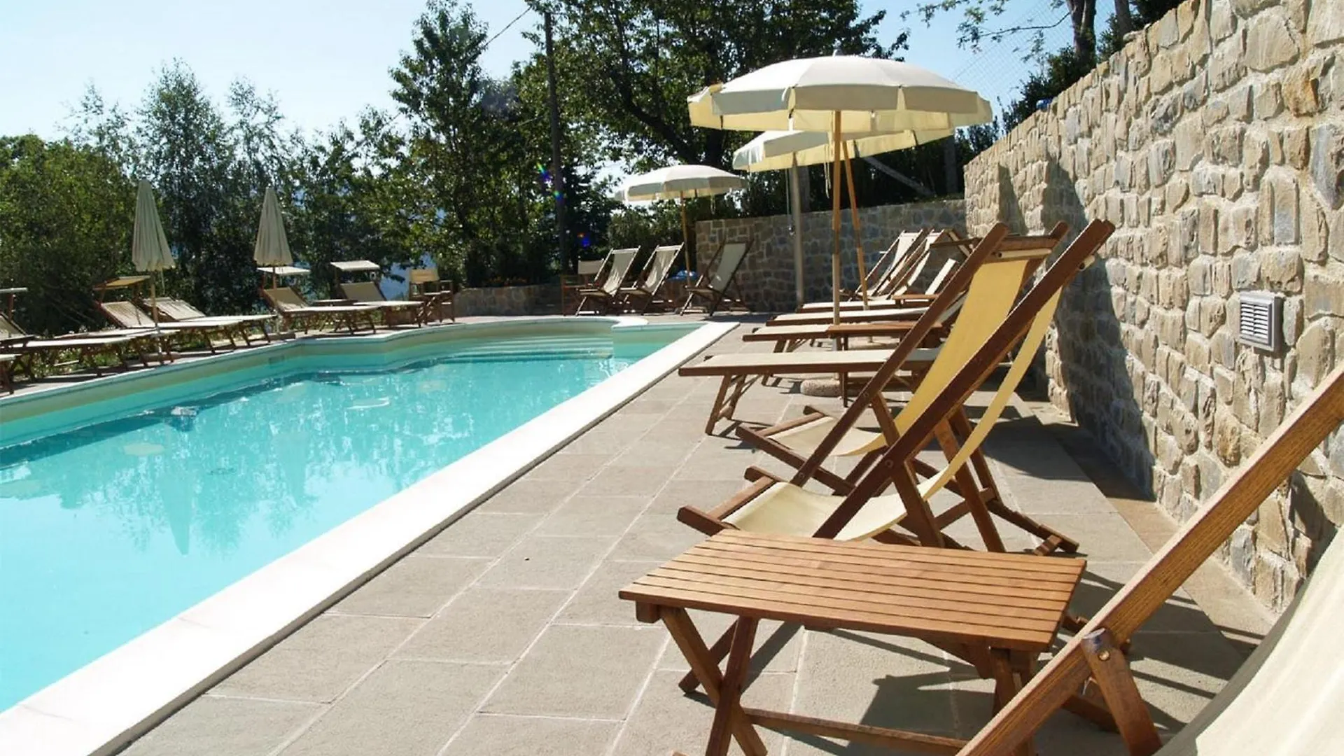 Spacious Chalet In Cutigliano With Swimming Pool