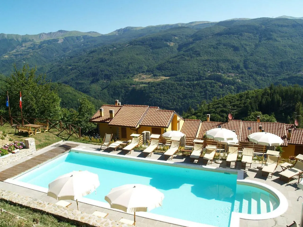 Spacious Chalet In Cutigliano With Swimming Pool 0*,  Italy